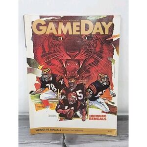 1983 Miami Dolphins v Cincinnati Bengals Football Program Dan Marino 1st Monday